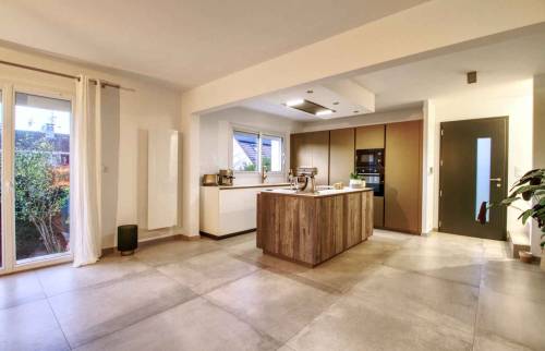 Carrelage grand format pour agrandir l'espace?