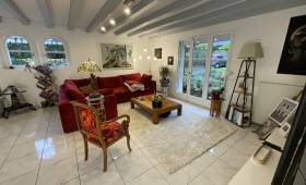 Rénovation salon Montévrain peinture gris et blanc