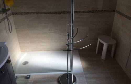Installer une douche à l'italienne à Cabourg