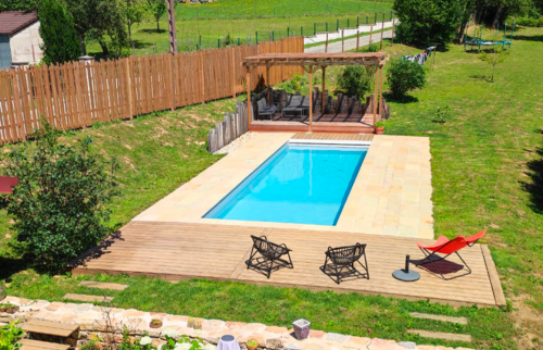  création d'une piscine et aménagement extérieur