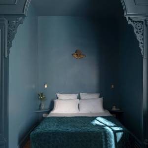 Boiseries anciennes et papiers peints design à Oullins