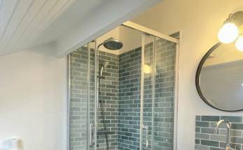 Salle de bains sous comble