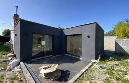 C'est l'audace qui a été retenu, tranché avec l'aspect extérieur de la fermette 