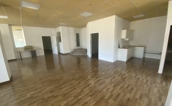 Local remis a neuf La Maison Des Travaux Ales