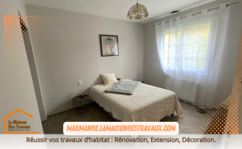 Une chambre spacieuse après rénovation, avec des murs délicatement peints et un plafond remis à neuf à Marmande