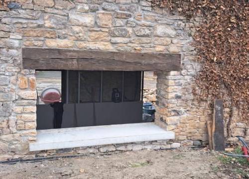 Ouverture d'une baie avec coffret de volets roulants dissimulé