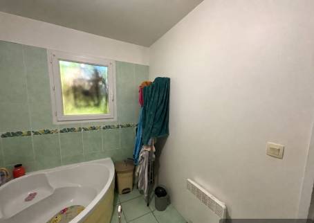  Salle de bain avant travaux de rénovation intérieure - Montauban 82000