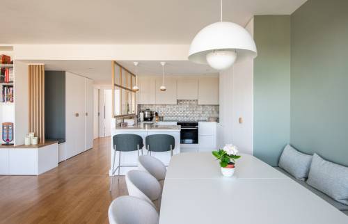 Espace de repas élégant et convivial à Paris 16e