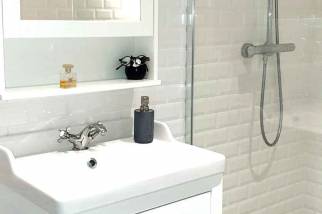 Avant / Après création d'une salle de bains dans un dressing à LA BALME DE SILLINGY