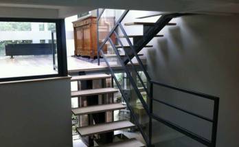Réalisation d'un escalier au design contemporain dans les Hauts-de-Seine