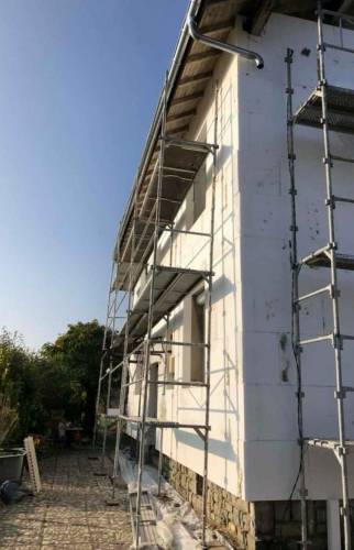 Démarrage du chantier d'isolation thermique par l'extérieur à Pontcharra