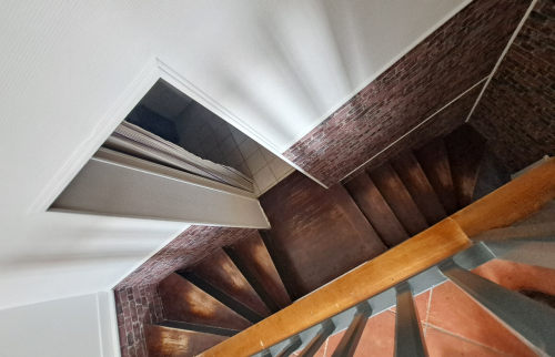 Rénovation des murs avec du papier peint à effet 3D