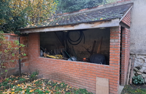 Ancienne annexe en brique