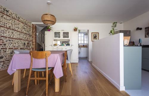 Salle à manger et cuisine