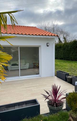 Création d'une terrasse parquet imitation bois à Vertou