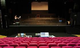 Réhabilitation d'une usine en salle de spectacle dans le secteur du Mans