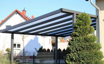 Espace pour garer les véhicules nouvellement construit