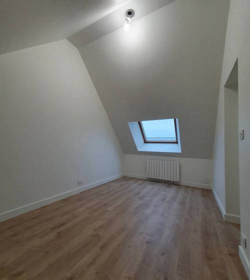 Vue intérieur de l’aménagement de la chambre