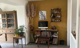 Séjour aménagé après travaux