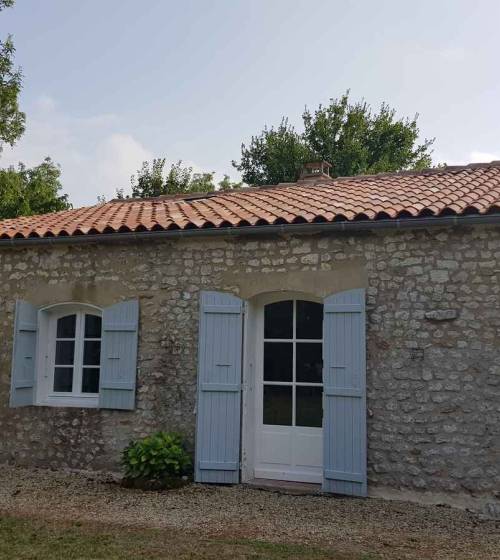 Rénovation de toiture maison charentaise près de Cozes