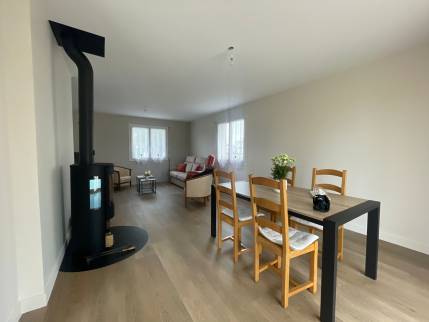 Nouveau salon salle à manger après rénovation intérieure - Saint-Léger-sous-Cholet 49