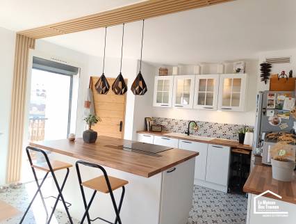 Plus de volume et de lumière dans ce nouvel espace sobre et élégant