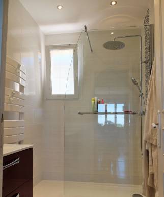 Dardilly : Rénovation complète d'une salle de bains, Maison située à Lyon - Monts d'Or