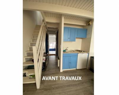 AVANT RENOVATION ESCALIER LA MAISON DES TRAVAUX VANNES SARZEAU PENESTIN