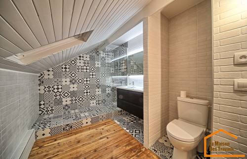 Rénovation d'une salle de bain sous toiture (Brunoy 91800)