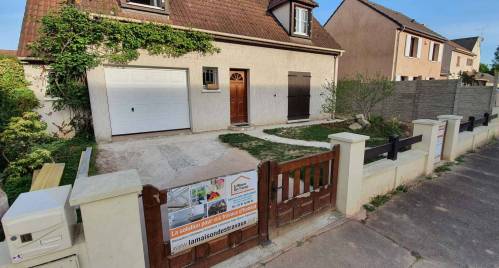 Allée de jardin avant travaux de rénovation extérieure - Brie-Comte-Robert 77170