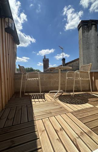 Création d’une terrasse tropézienne sur les toits de Bordeaux Centre