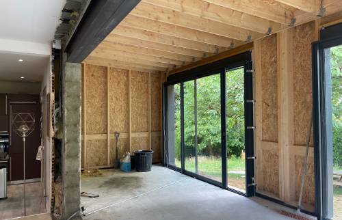 Extension en bois d'une maison 