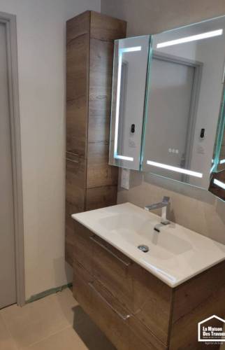 Salle de bain - Miroir éclairé