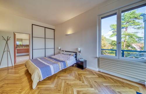 Un dressing dans la chambre