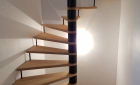 Escalier bois hélicoïdale appelé Kit Carré