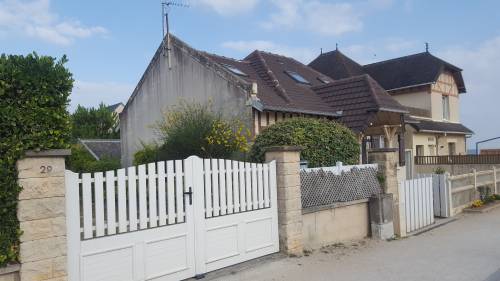 Pignon avant travaux de ravalement (Ouistreham 14150)
