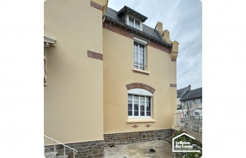 🔨 Ravalement complet d’une façade : mission réussie ! St Pair Sur Mer 50380