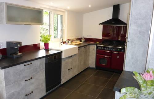 Création fenêtre PVC au-dessus plan de cuisine de l'extension - Aubagne - 13400 -