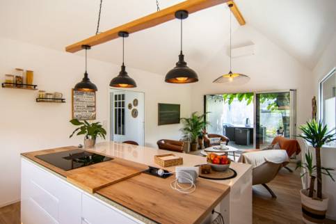 Rénovation de maison avec installation d'un îlot central séparatif - Villeneuve-en-Retz 44580