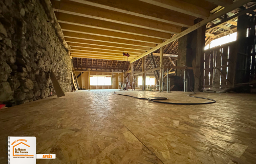  travaux rénovation structure, consolidation plancher habitation, création espace mezzanine, rénovation grange ancienne Savoie, courtier travaux rénovation Combloux