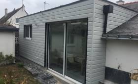 Bardage PVC double lame sur une extension de maison - Nantes 44