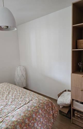 Mur au pied du lit repeint