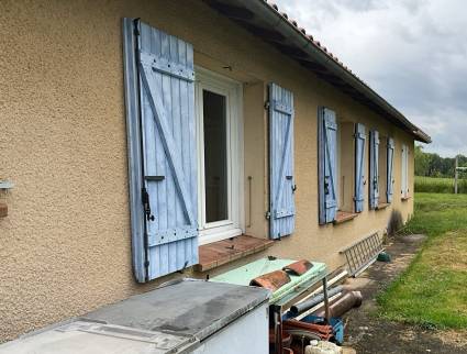 Fenêtres et volets avant remplacement de menuiseries extérieures - Caussade 82300