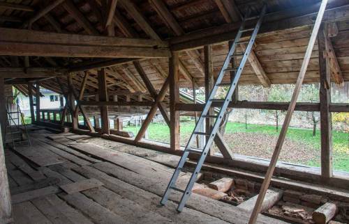 Comble 1 de la grange terminé avec vue sur plancher