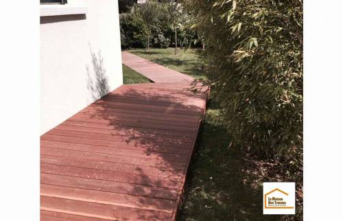 Création d'une terrasse à Jullouville en bois exotique (50610)