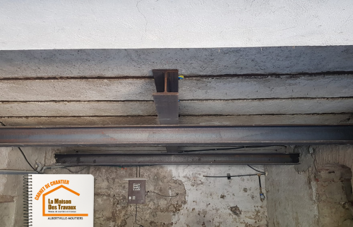 Renforcement structurel dalle,  Poutrelles hourdis Savoie,  Étude structurelle garage,  Installation poutrelles IPN,  Transformation garage studio,  Maison des Travaux Savoie