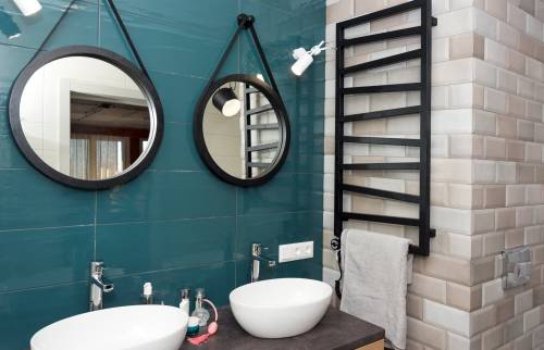 Salle de bain rénovée à ANDUZE avec sèche serviette