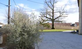 Aménagement extérieur d'une cour en pavés de granit - Sainte-Maxime 83
