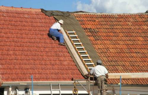 Toiture avant réfection.