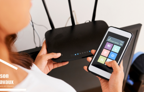 Système de commande vocale à distance pour les éléments connectés avec smartphone